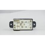 HYUNDAI H1 CAM AÇMA DÜĞMESİ SAĞ TAIWAN 93580-4H000WK